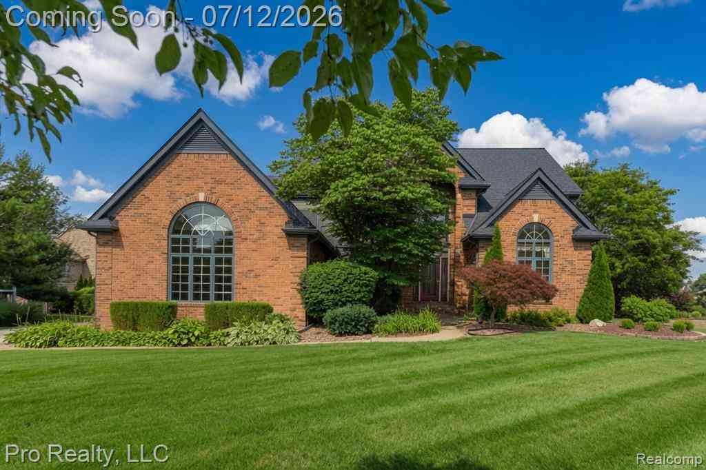 Homes For Sale - 13838 Fawn Woods Court <br/> Plymouth, MI 48170
