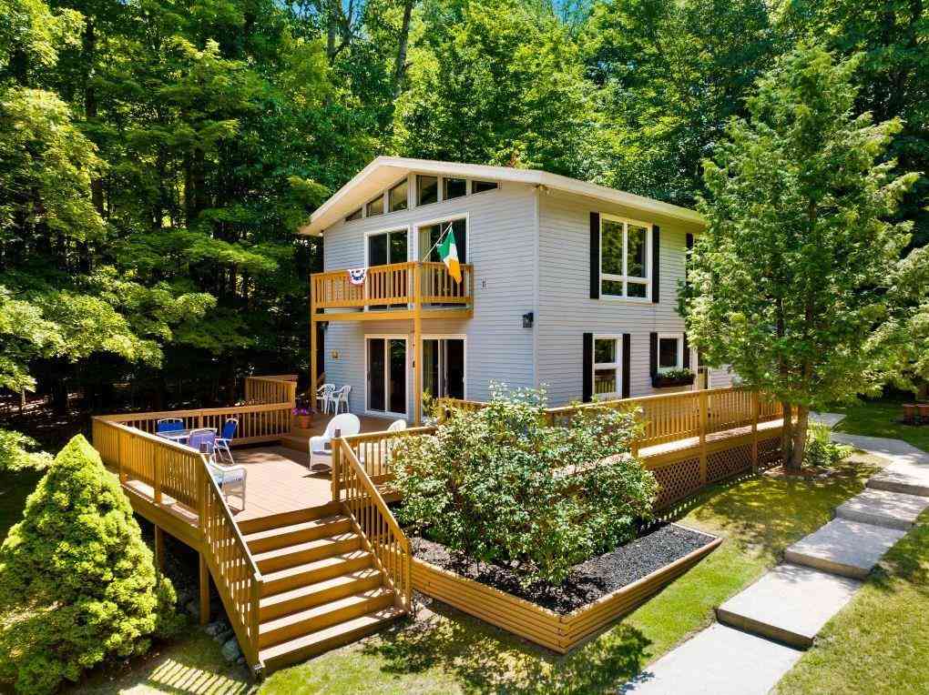 Homes For Sale - 7066 Crystal Springs Road <br/> Bellaire, MI 49615
