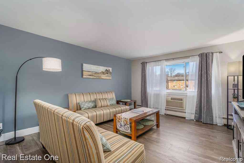 Condo For Rent - 803 Plate Street  #104<br/> Rochester, MI 48307