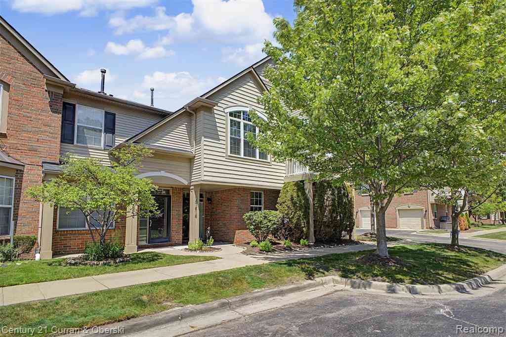 Condo For Rent - 47616 Pembroke Drive  <br/> Canton, MI 48188