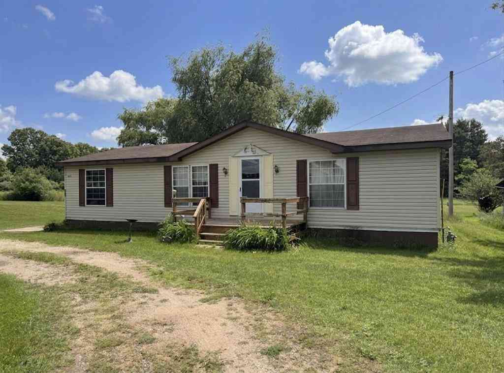 Homes For Sale - 4546 Russell Street Ne NE<br/> Cedar Springs, MI 49319