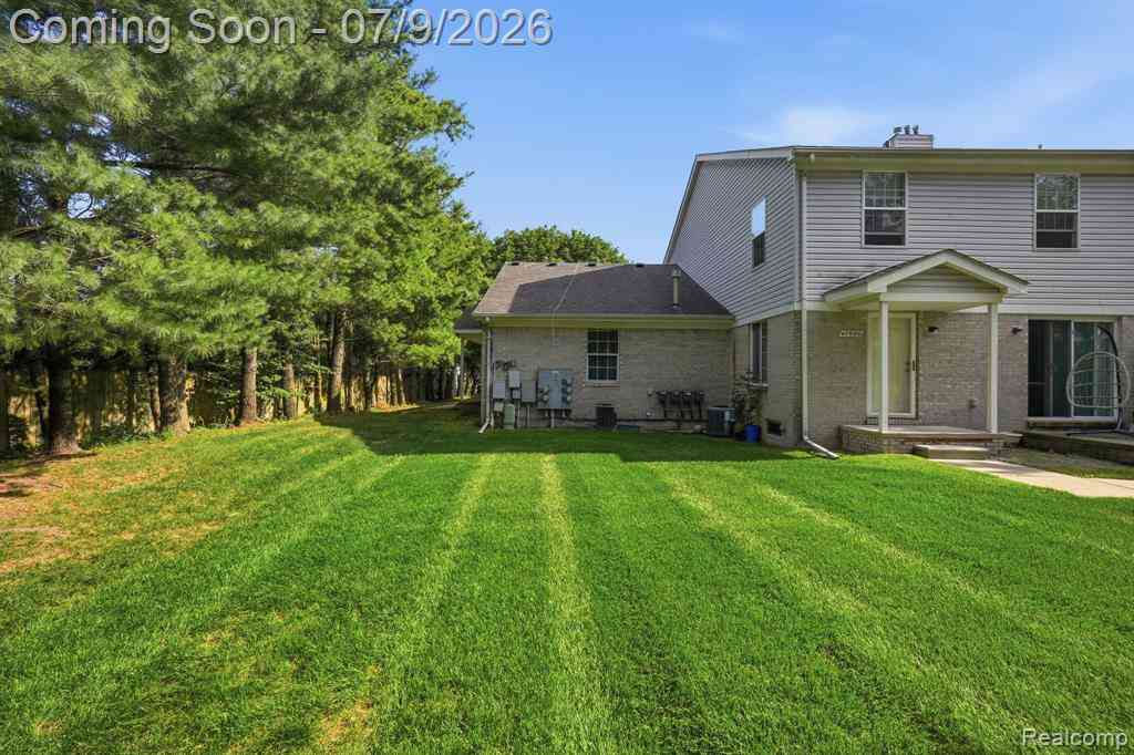 Condo For Sale - 47078 Auburn Court <br/> Macomb County, Utica, MI 48317