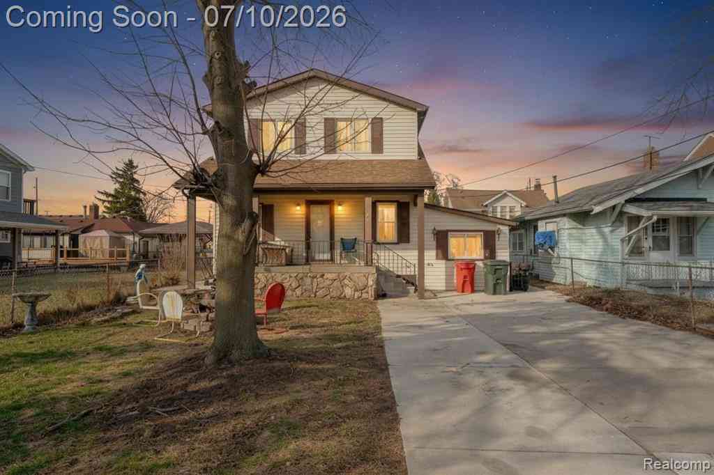 Homes For Sale - 22453 E 10 Mile Road <br/> Macomb County, Saint Clair Shores, MI 48080