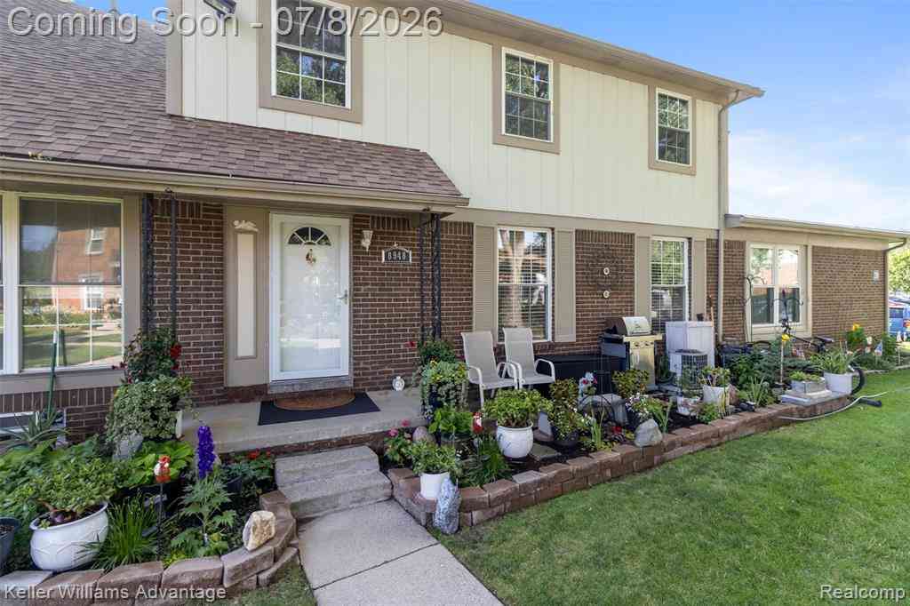 Condo For Sale - 8948 Shawn Drive <br/> Macomb County, Sterling Heights, MI 48312