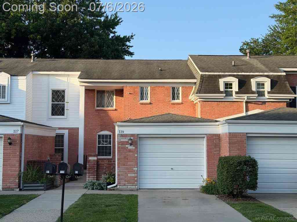 Condo For Sale - 119 Manor Way <br/> Oakland County, Rochester, MI 48309