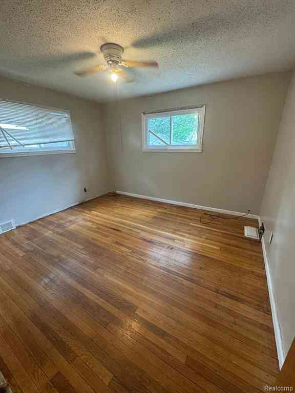 Homes For Rent - 1141 Woodland Drive <br/> Inkster, MI 48141