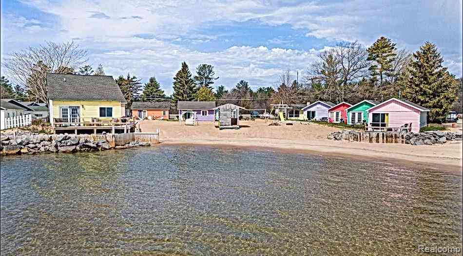 Condo For Sale - 3358 N Us 23  <br/> Oscoda, MI 48750