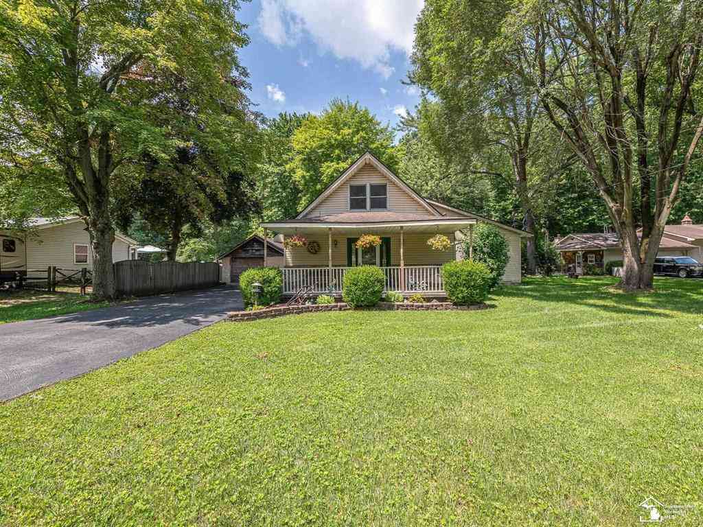 Homes For Sale - 6975 Sarah Street <br/> Temperance, MI 48182