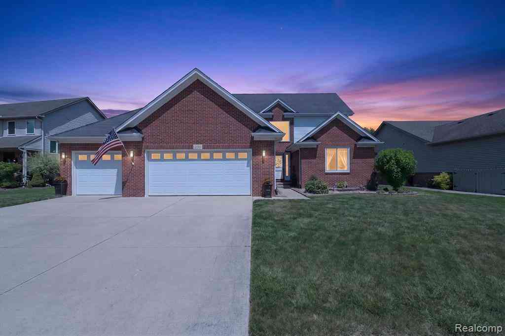 Homes For Sale - 23313 Crescent Ridge Drive <br/> Wayne County, New Boston, MI 48164