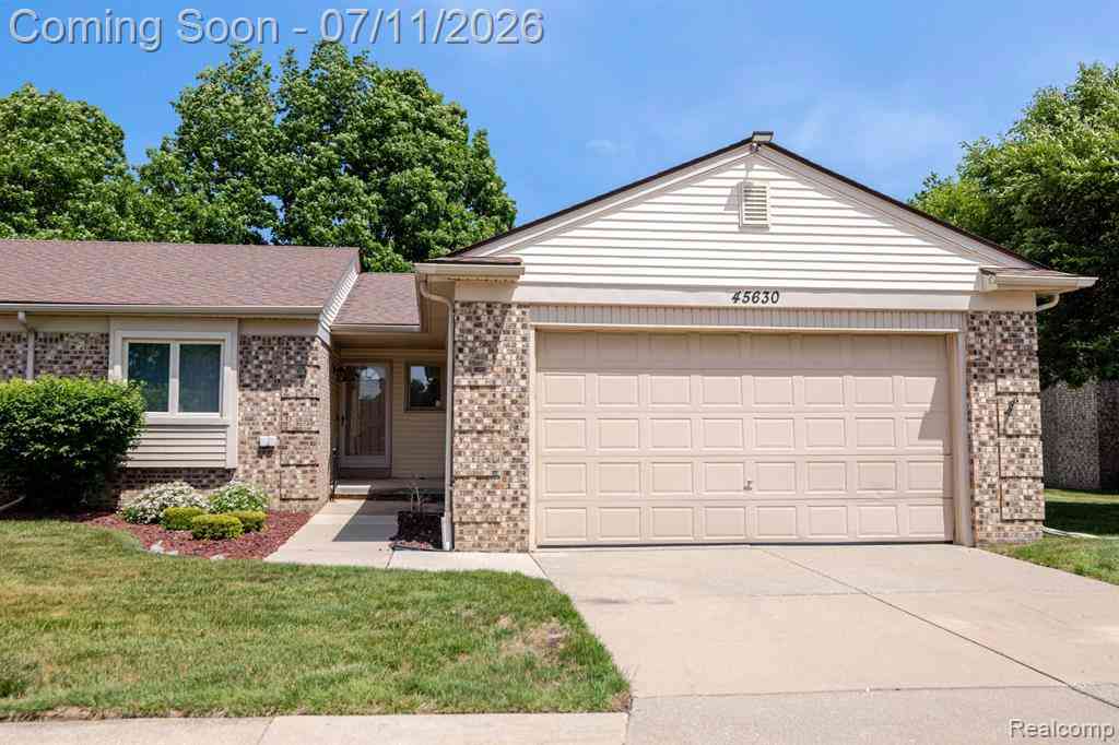 Condo For Sale - 45630 White Oak Drive <br/> Macomb County, Utica, MI 48315