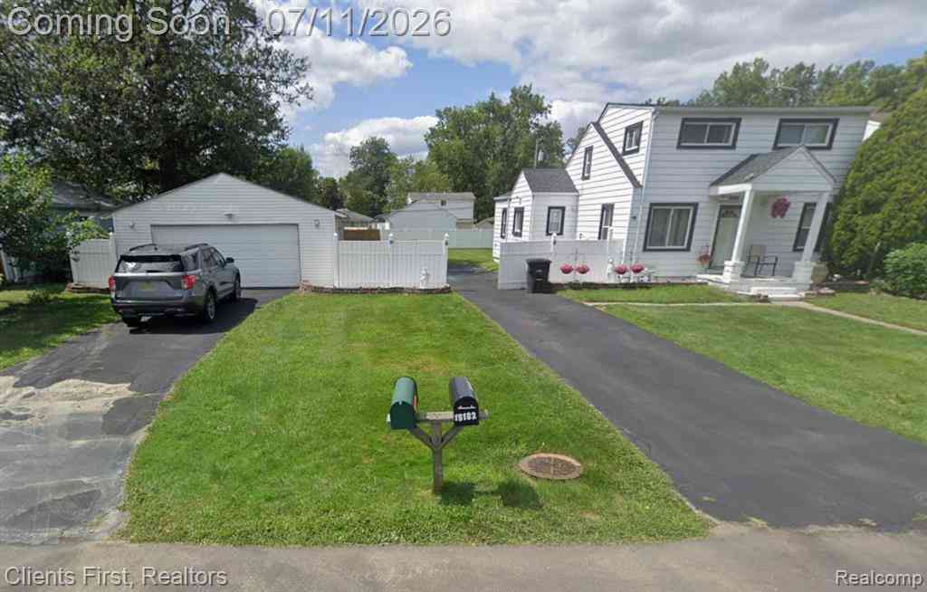 Homes For Sale - 15182 Cooper Street <br/> Wayne County, Taylor, MI 48180