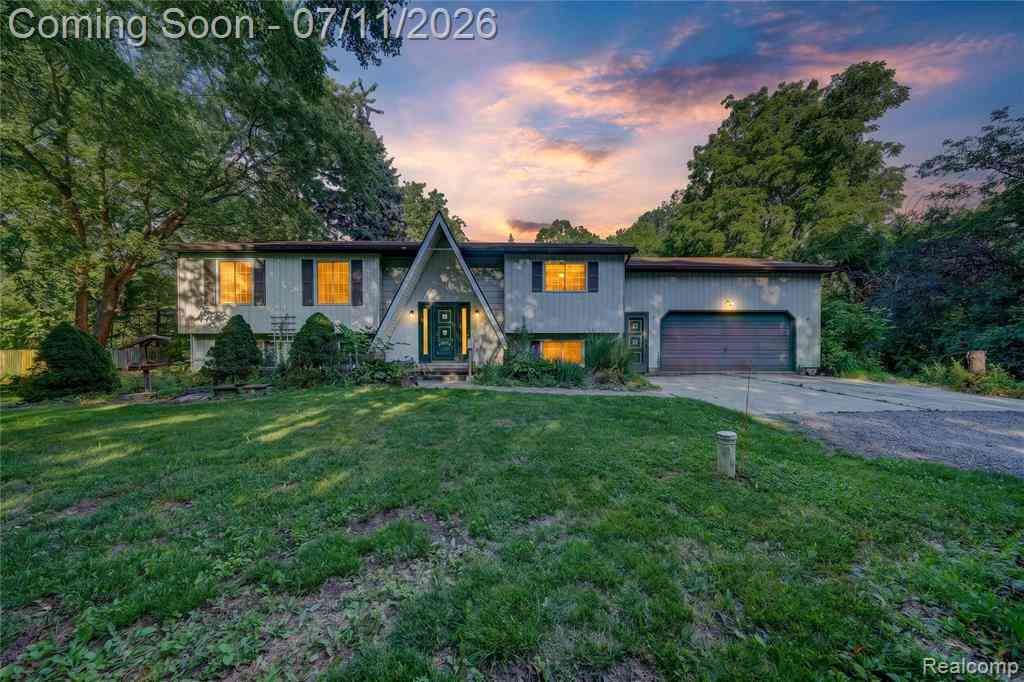 Homes For Sale - 4430 N Center Road <br/> Genesee County, Flint, MI 48506