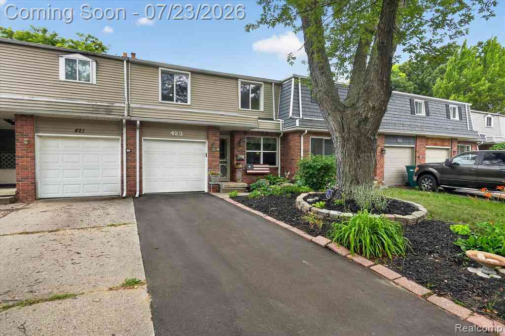 Homes For Sale - 423 Leland Street <br/> Flushing, MI 48433