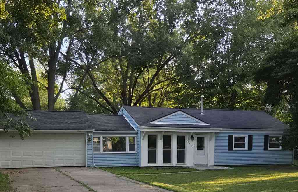 Homes For Sale - 21450 Ulrich Street <br/> Clinton Township, MI 48036