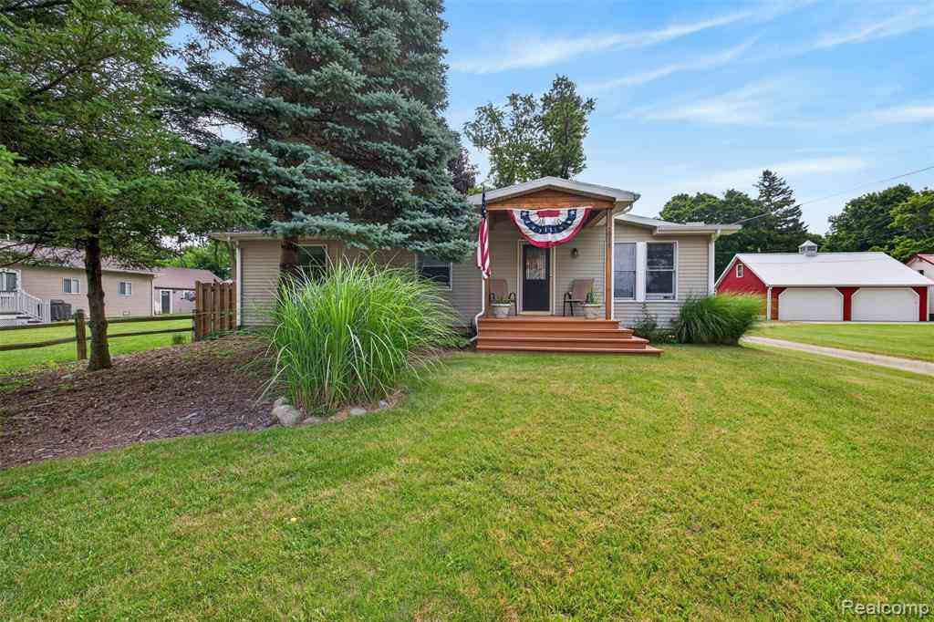 Homes For Sale - 5977 Anglers Drive <br/> Lapeer County, Ortonville, MI 48462