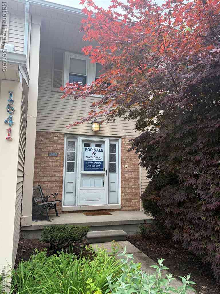 Condo For Sale - 1641 Brentwood Drive <br/> Troy, MI 48098