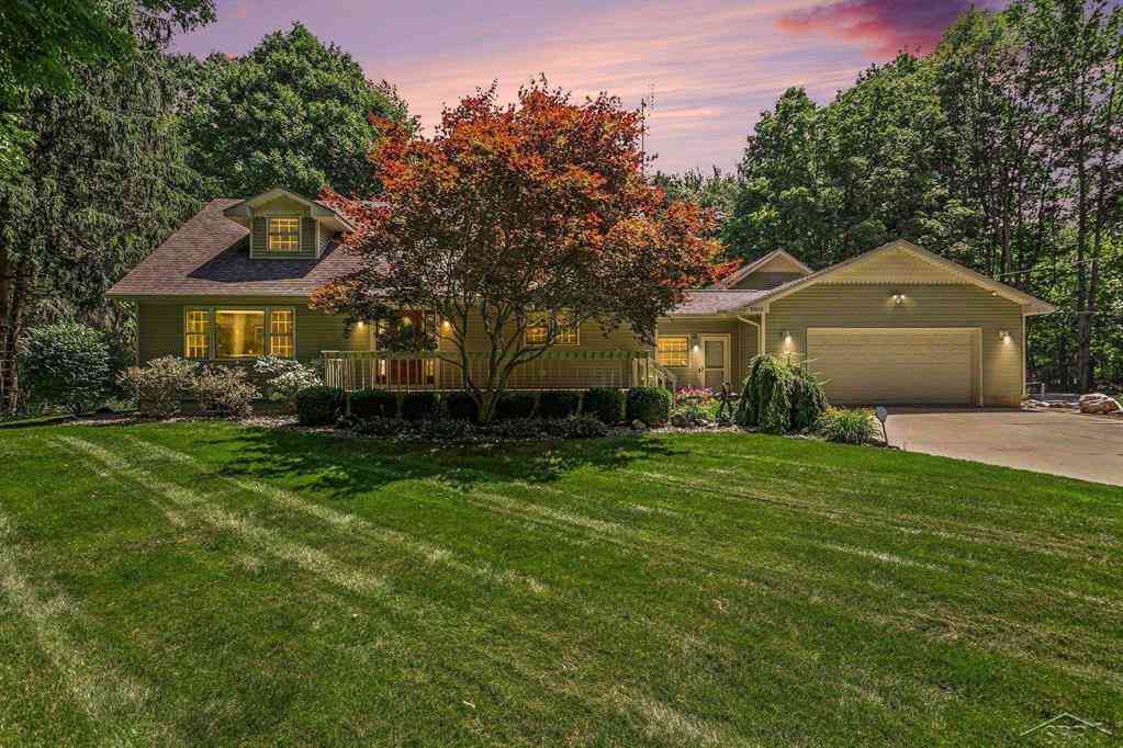 Homes For Sale - 8815 S Beyer Road <br/> Birch Run, MI 48415
