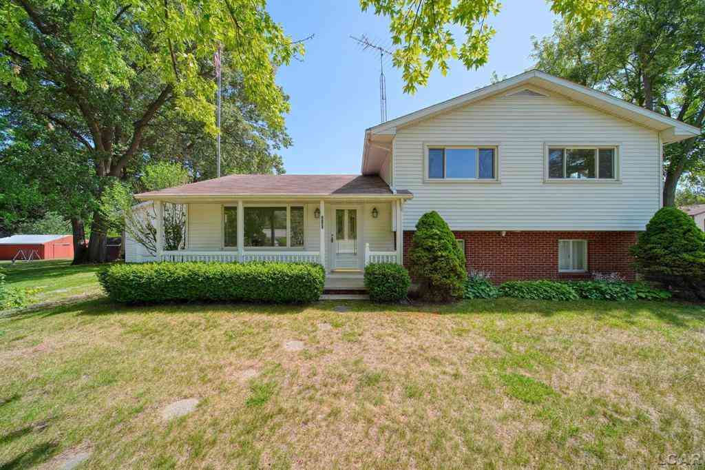 Homes For Sale - 2745 E Carleton Road <br/> Adrian, MI 49221