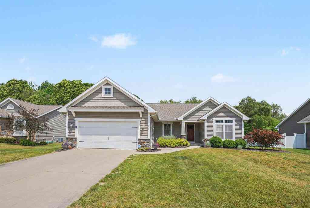 Homes For Sale - 2212 Oakland Farms Trail <br/> Portage, MI 49024