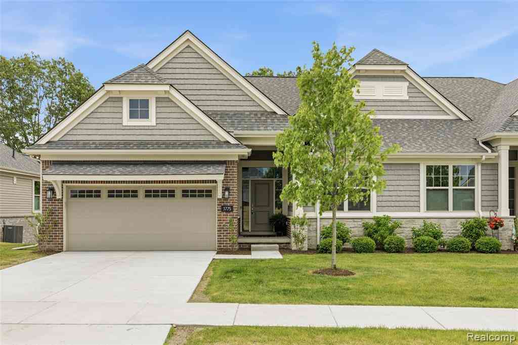 Condo For Sale - 3775 Druid Drive <br/> Brighton, MI 48114