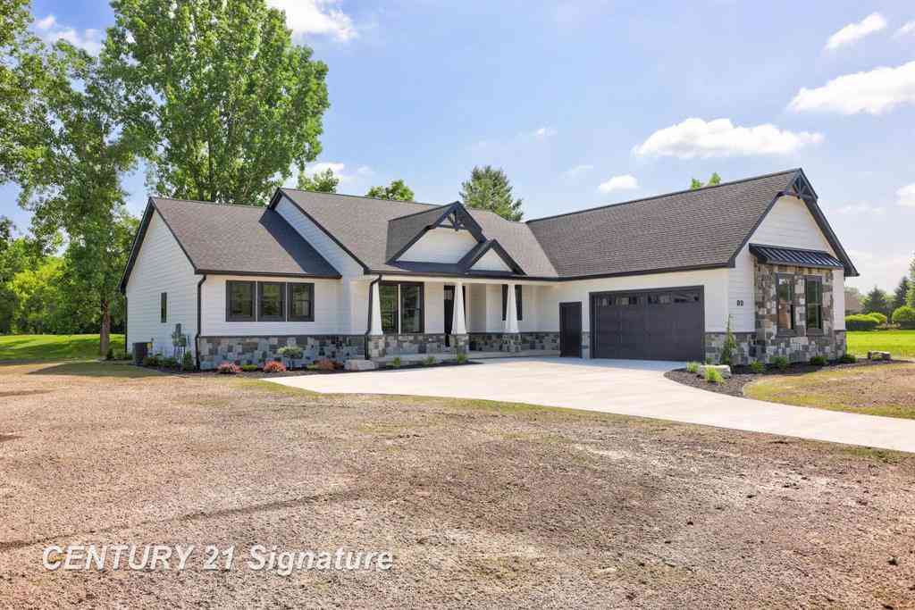 Homes For Sale - 80 Sawmill Creek Trail <br/> Saginaw, MI 48603