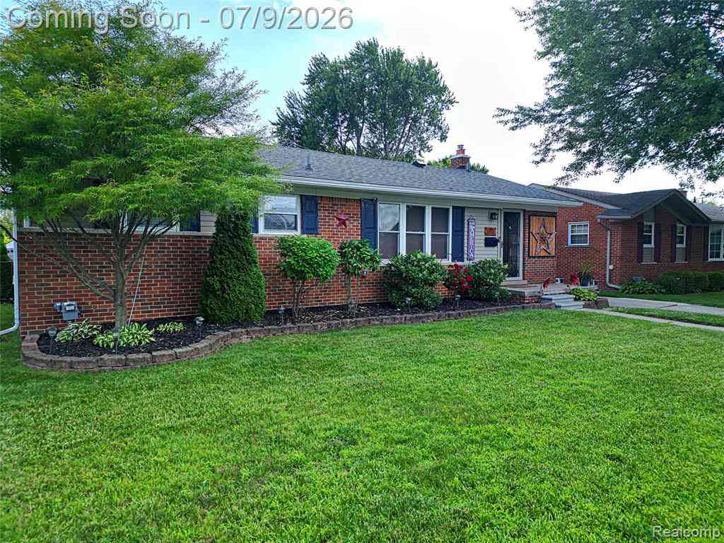 Homes For Sale - 32125 Oakley Street <br/> Wayne County, Livonia, MI 48154