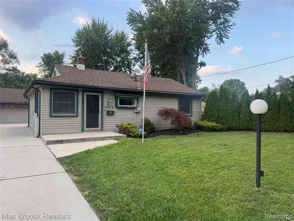 Homes For Sale - 33812 Casco Court <br/> Wayne County, Westland, MI 48186