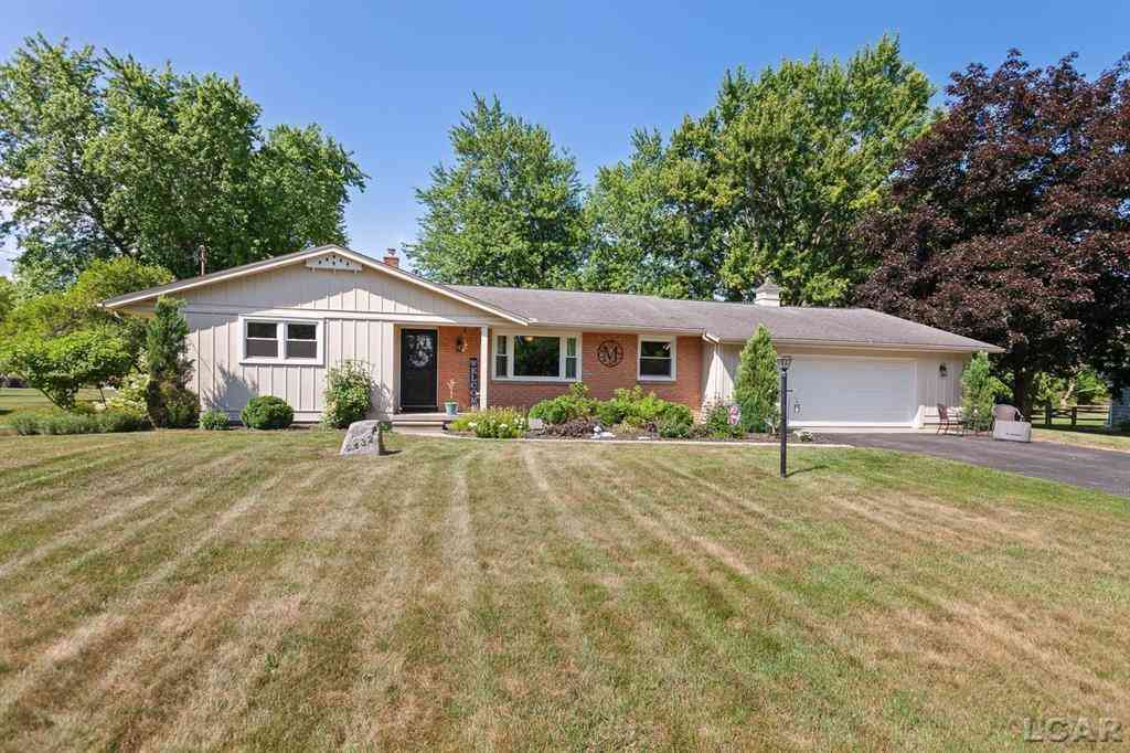 Homes For Sale - 9432 Tonneberger Drive <br/> Lenawee County, Tecumseh, MI 49286
