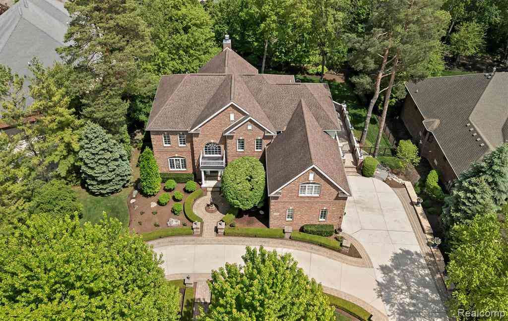 Homes For Sale - 61496 Beacon Hill Drive <br/> Macomb County, Washington, MI 48094