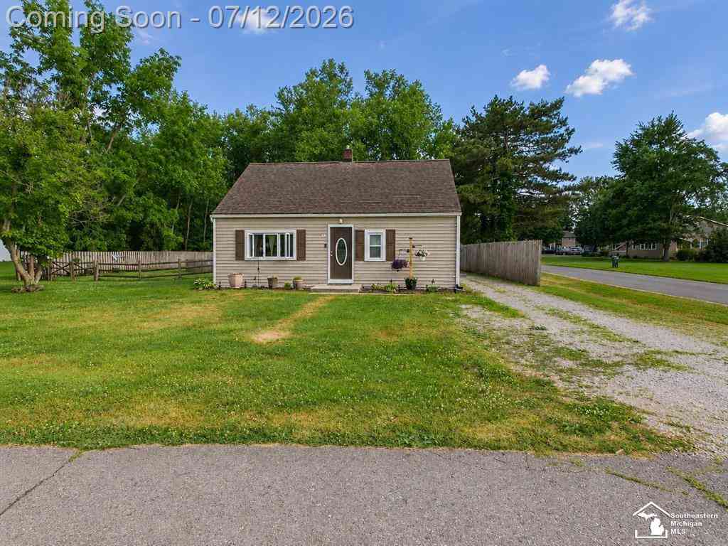 Homes For Sale - 83 W Madison Street <br/> Monroe County, Petersburg, MI 49270