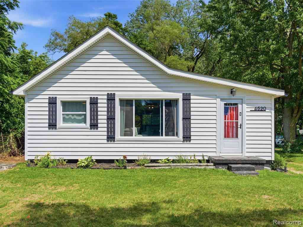 Homes For Sale - 6520 N Hix Road <br/> Wayne County, Westland, MI 48185