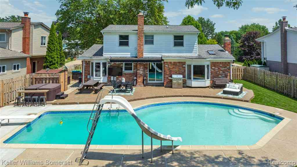 Homes For Sale - 5795 Limestone Drive <br/> Troy, MI 48085