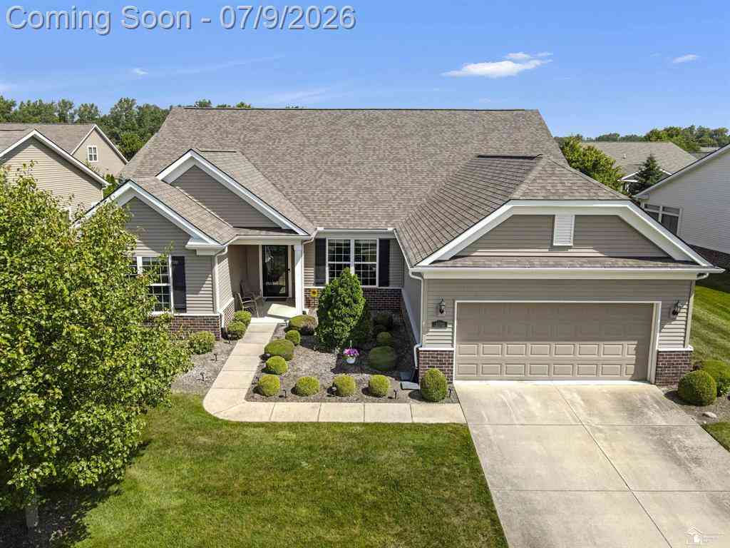 Homes For Sale - 23930 Montague Drive <br/> Wayne County, Flat Rock, MI 48134