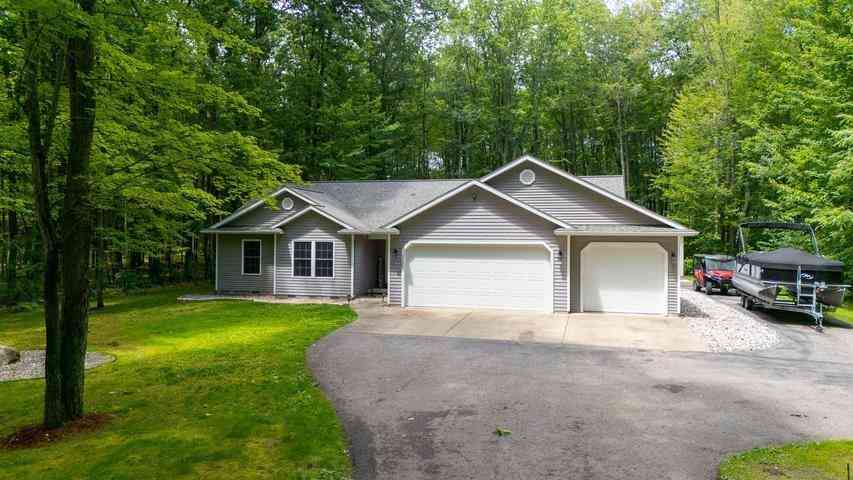 Homes For Sale - 3120 Kens Place <br/> Roscommon County, Roscommon, MI 48653