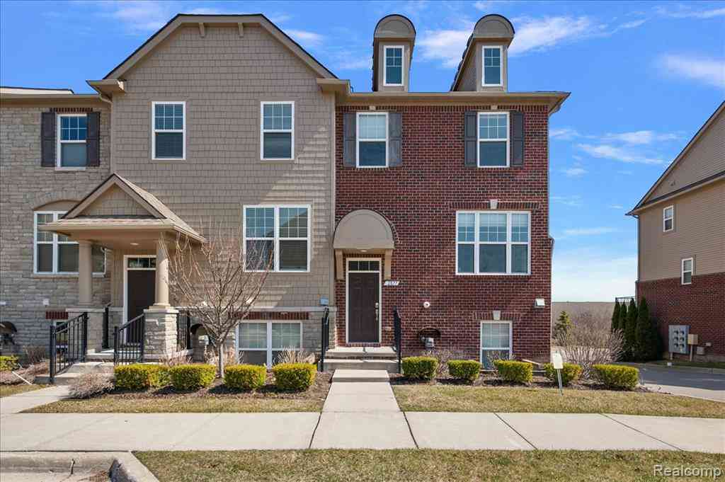 Condo For Sale - 2877 Hartwick Drive <br/> Oakland County, Rochester, MI 48307