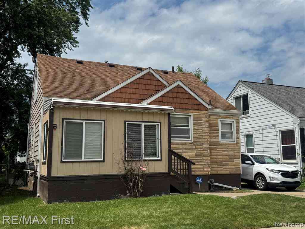 Homes For Sale - 21811 Donald Avenue <br/> Macomb County, Eastpointe, MI 48021