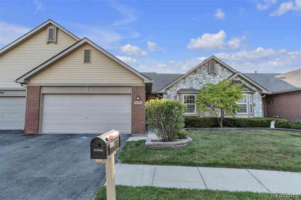Condo For Sale - 25476 Tara Lane  #26<br/> Wayne County, Flat Rock, MI 48134