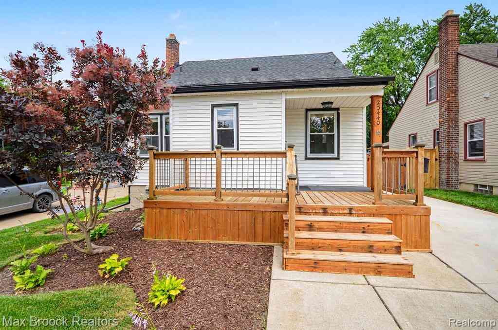 Homes For Sale - 23440 Republic Avenue <br/> Oak Park, MI 48237