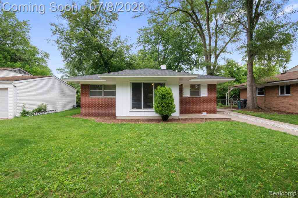 Homes For Sale - 21920 Morton Street <br/> Oakland County, Oak Park, MI 48237