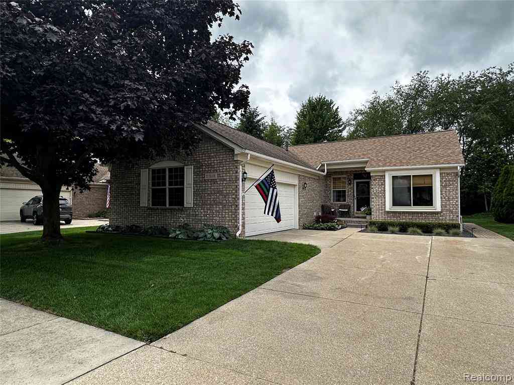 Condo For Sale - 51565 Hickory Lane  #67<br/> Macomb County, Macomb, MI 48042