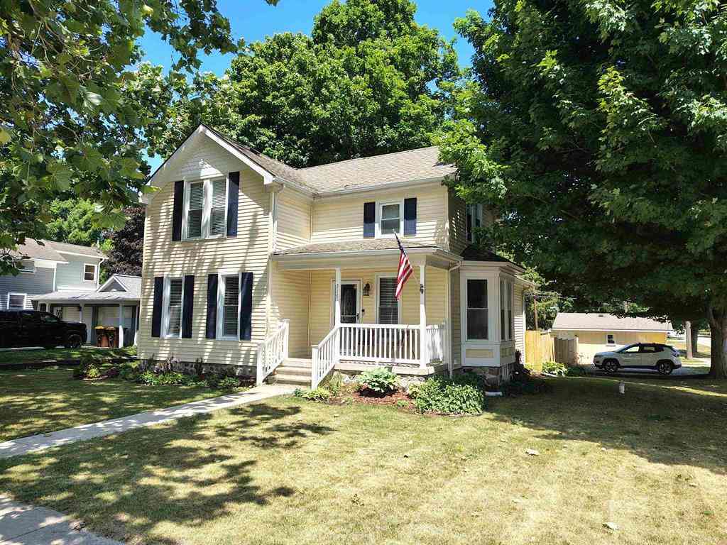 Homes For Sale - 315 E Main Street <br/> Shiawassee County, Vernon, MI 48476