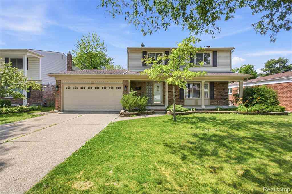 Homes For Sale - 29305 Bon Mar Drive <br/> Macomb County, Warren, MI 48088