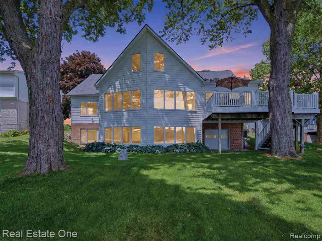 Homes For Sale - 9400 Sashabaw Road <br/> Clarkston, MI 48348