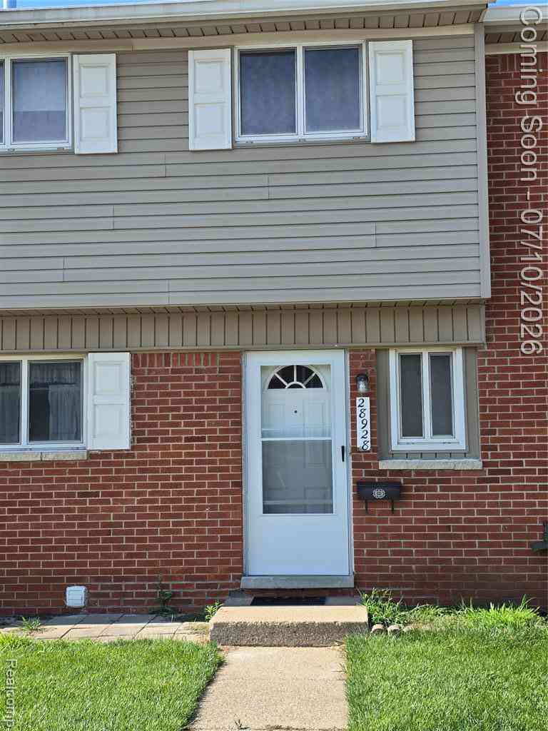 Condo For Sale - 28928 Manchester Street <br/> Wayne County, Westland, MI 48185