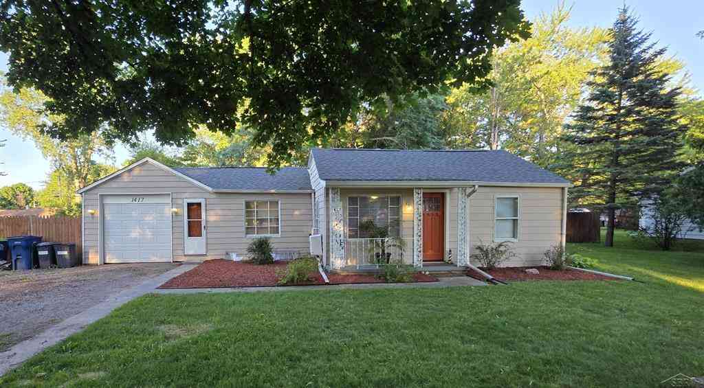 Homes For Sale - 1417 Pius Street <br/> Saginaw County, Saginaw, MI 48638