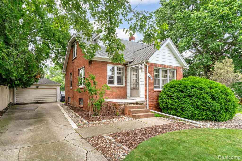 Homes For Sale - 33711 Mulvey Road <br/> Macomb County, Fraser, MI 48026