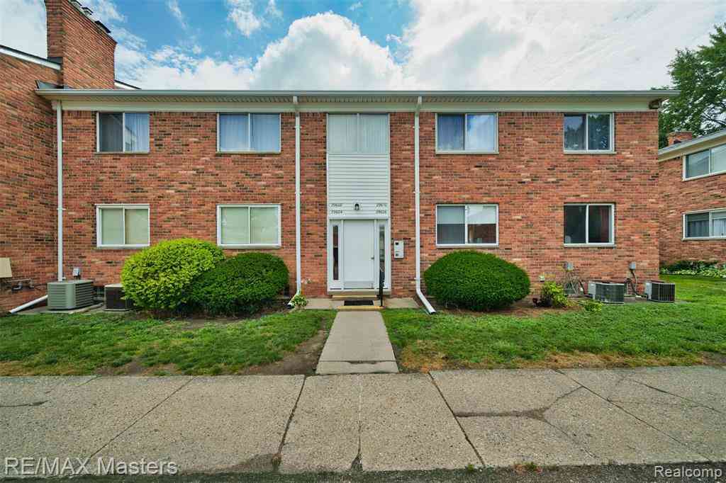 Condo For Sale - 29606 Hoover Road  #606<br/> Macomb County, Warren, MI 48093