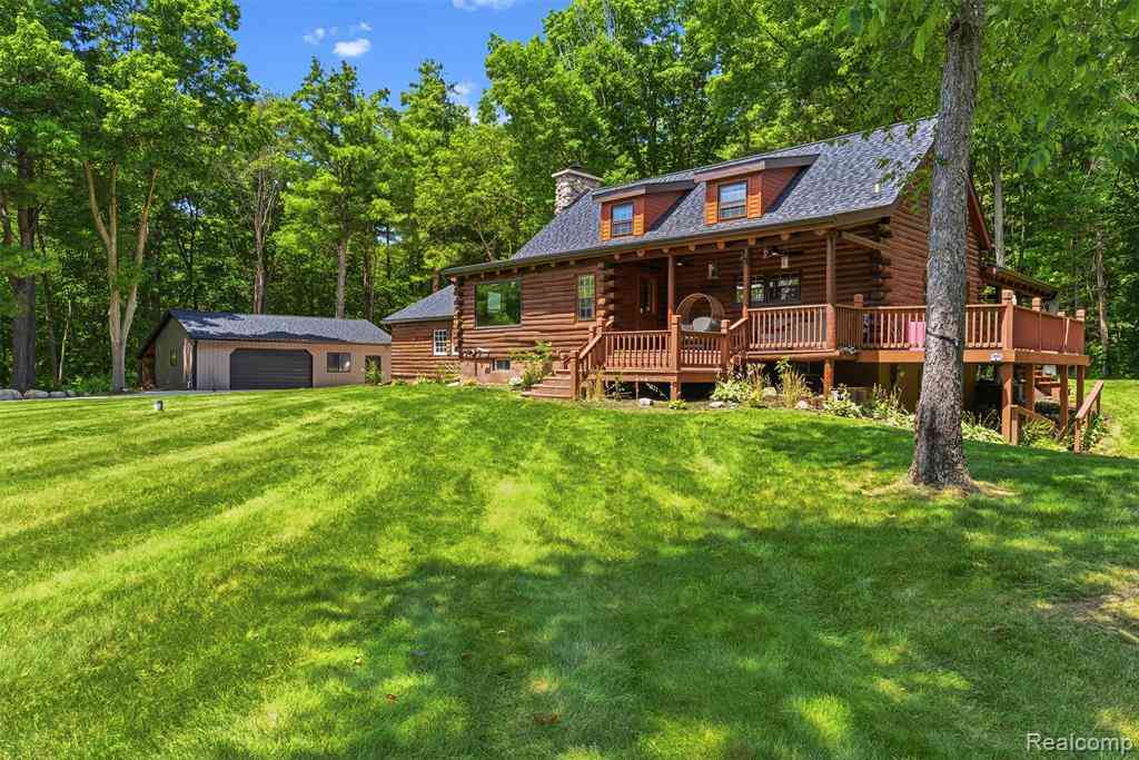 Homes For Sale - 3656 Stanley Road <br/> Lapeer County, Columbiaville, MI 48421