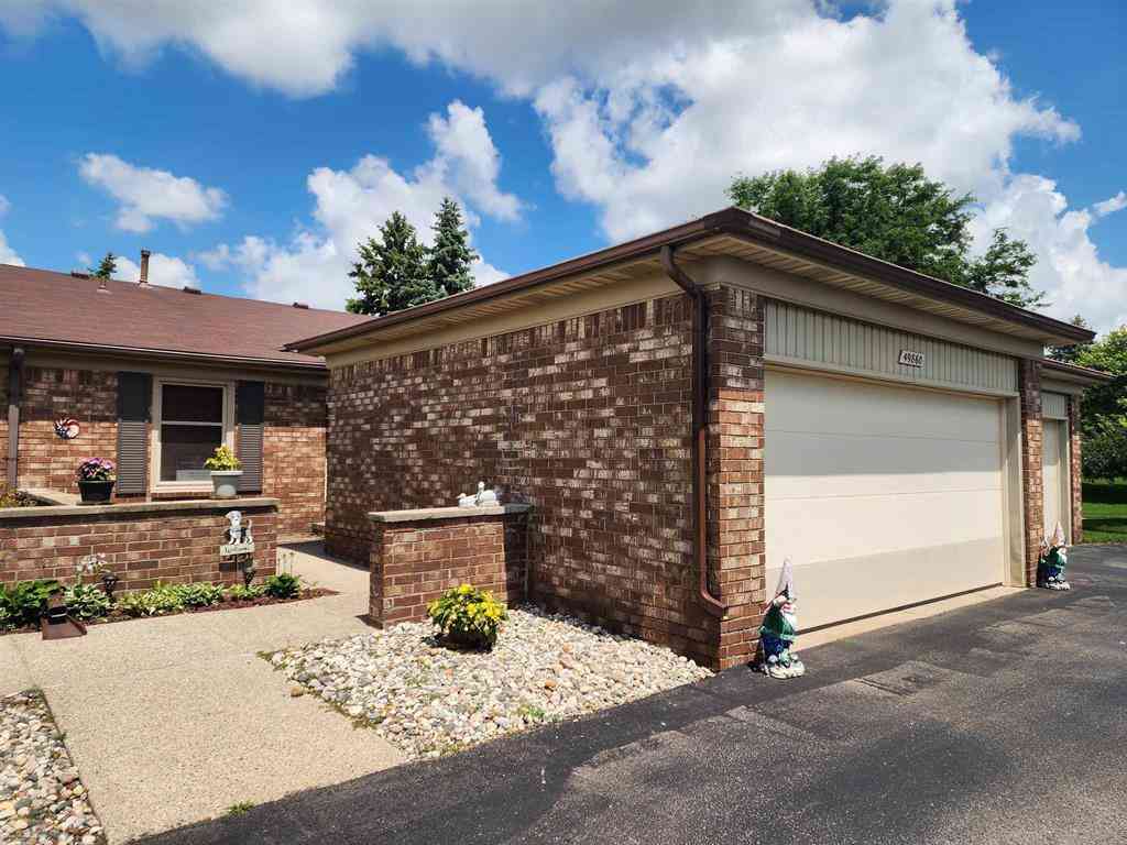 Condo For Sale - 49860 Potomac Court <br/> Macomb County, Utica, MI 48315