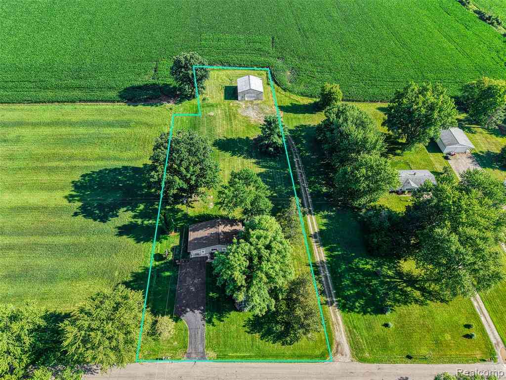 Homes For Sale - 4000 E Frost Road <br/> Webberville, MI 48892